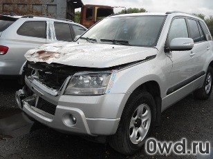 Битый автомобиль Suzuki Grand Vitara