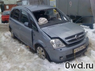 Битый автомобиль Opel Meriva