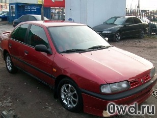 Битый автомобиль Nissan Primera