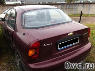 Битый автомобиль Chevrolet Lanos