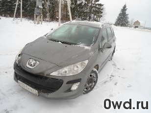 Битый автомобиль Peugeot 308