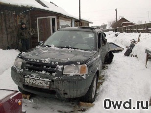 Битый автомобиль Land Rover Freelander