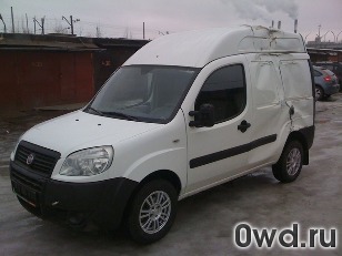 Битый автомобиль FIAT Doblo