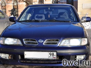 Битый автомобиль Nissan Primera