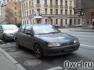 Битый автомобиль Nissan Primera