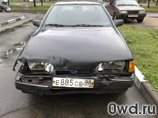 Битый автомобиль Ford Scorpio