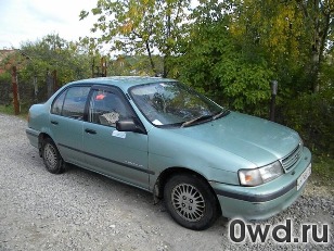 Битый автомобиль Toyota Corsa