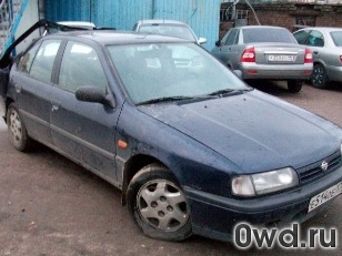 Битый автомобиль Nissan Primera