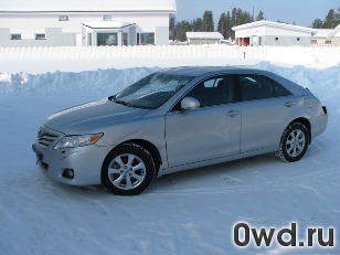 Битый автомобиль Toyota Camry