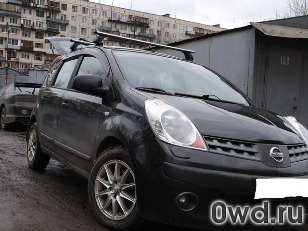 Битый автомобиль Nissan Note