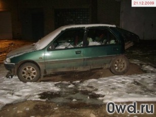 Битый автомобиль Peugeot 106