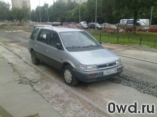 Битый автомобиль Mitsubishi Space Wagon